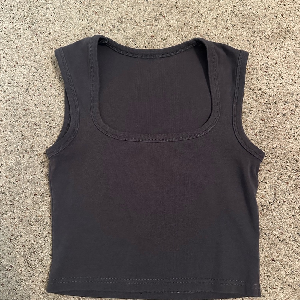 Commense Black Fitted Crop Tank Top